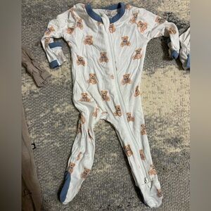 Kyte teddy bear newborn footie zipper sleeper